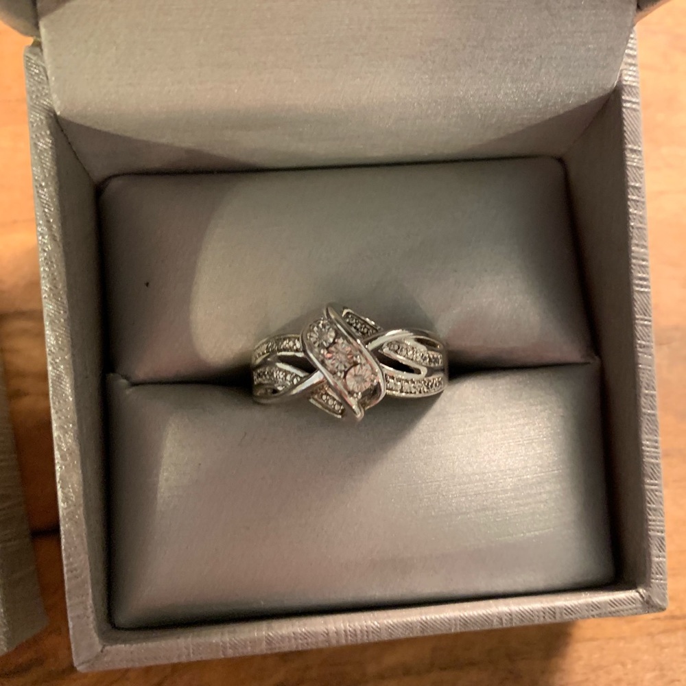 Zales Silver Ring | *BRAND NEW*